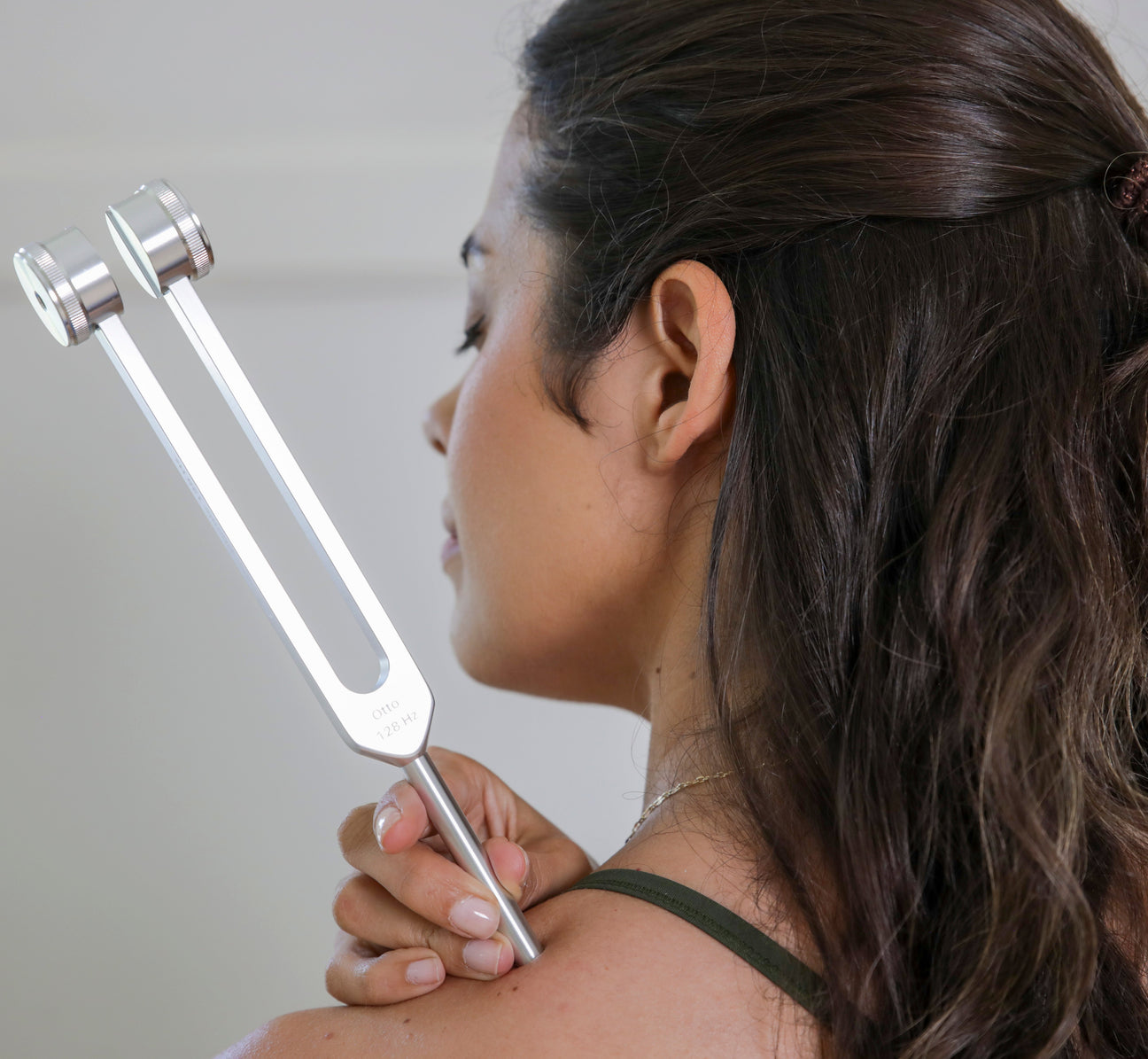 ערכת NeuroPulse™ המקורית: הטכנולוגיה להשתקת מתח וחרדה באמצעות תדר 128Hz. - דיל ישיר 